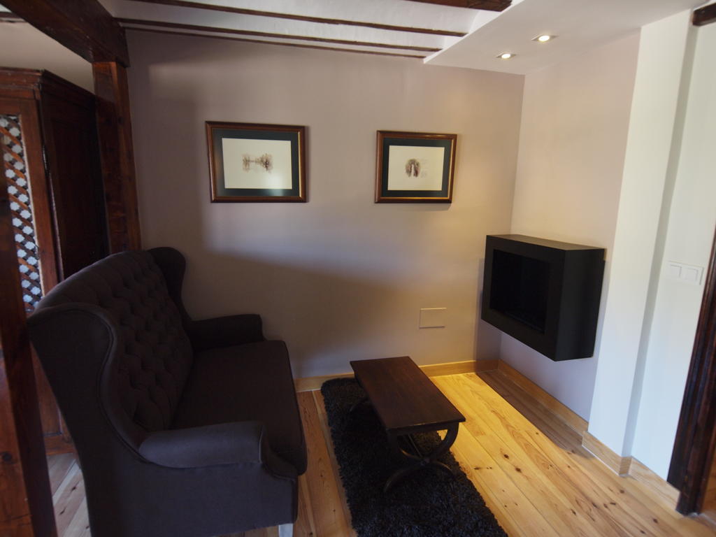 Los Ojos De La Mora Apartamentos Boutique 쿠엥카 객실 사진